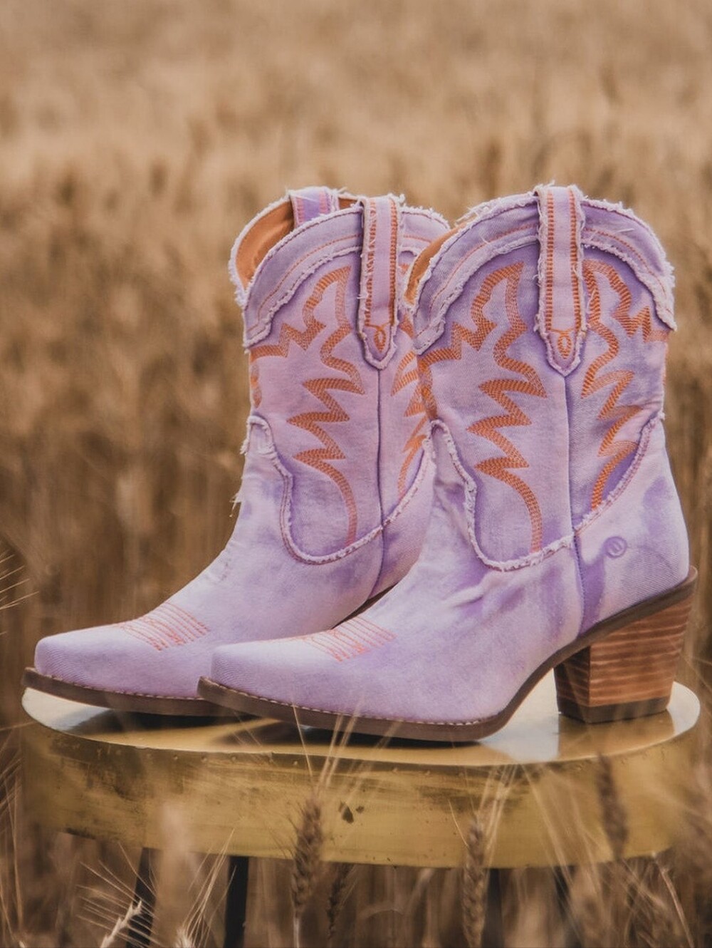 Dingo Lavender Cowboy Boots  Y'all Need Dolly Western Boots - Snip Toe Size 10